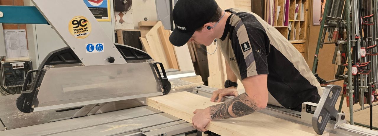 Blogbeitrag zum Ausbildungstag Treppenbau der Dubach Holzbau AG