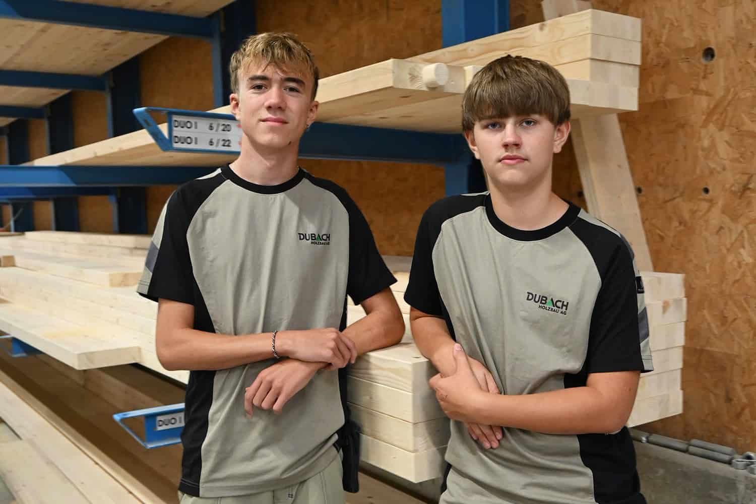 Sascha Loosli und Nick Scherrer, Lernender Zimmermann EFZ, Dubach Holzbau AG